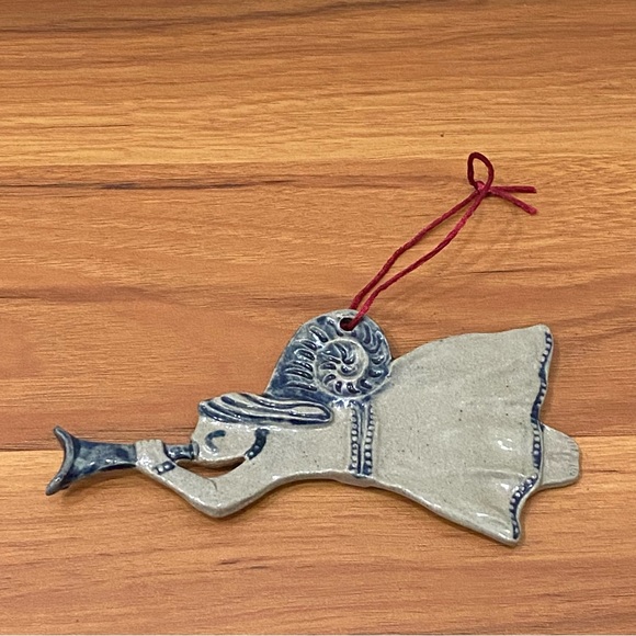 Vintage 1993 ROWE Pottery Salt Glazed Trumpet Angel Christmas Tree Ornament - Picture 3 of 10